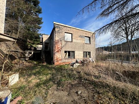 Prodej rodinného domu 240 m², pozemek 585 m² – fotografie 4