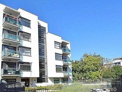 Pronájem bytu 1+kk 52 m²