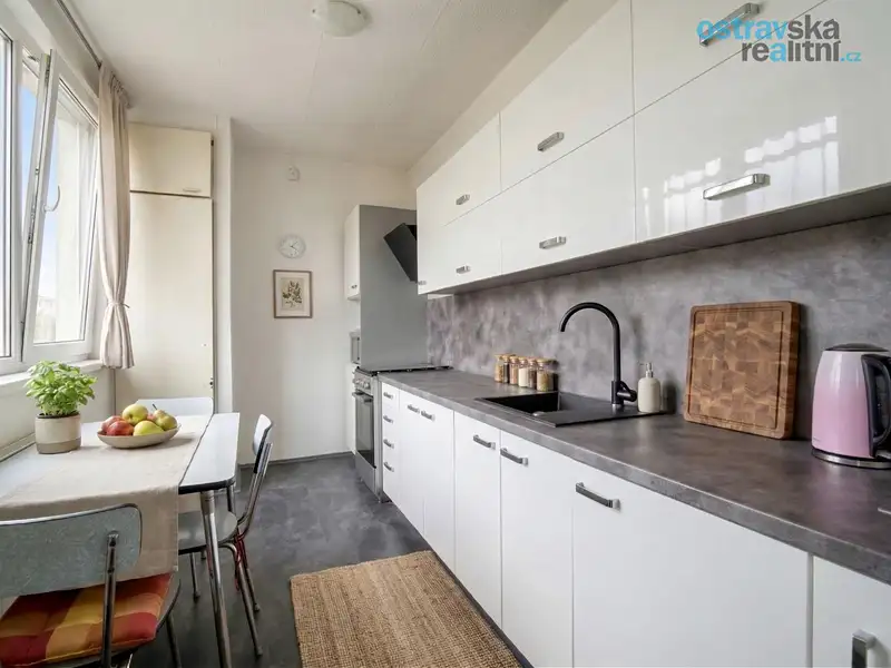Prodej bytu 3+1 68 m², Ostrava – náhled fotky 1
