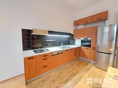 Pronájem bytu 3+kk 87 m²