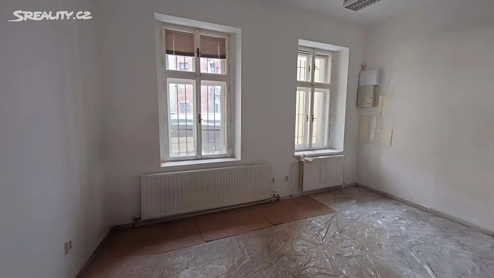 Pronájem kanceláře 60 m² – pohled 2
