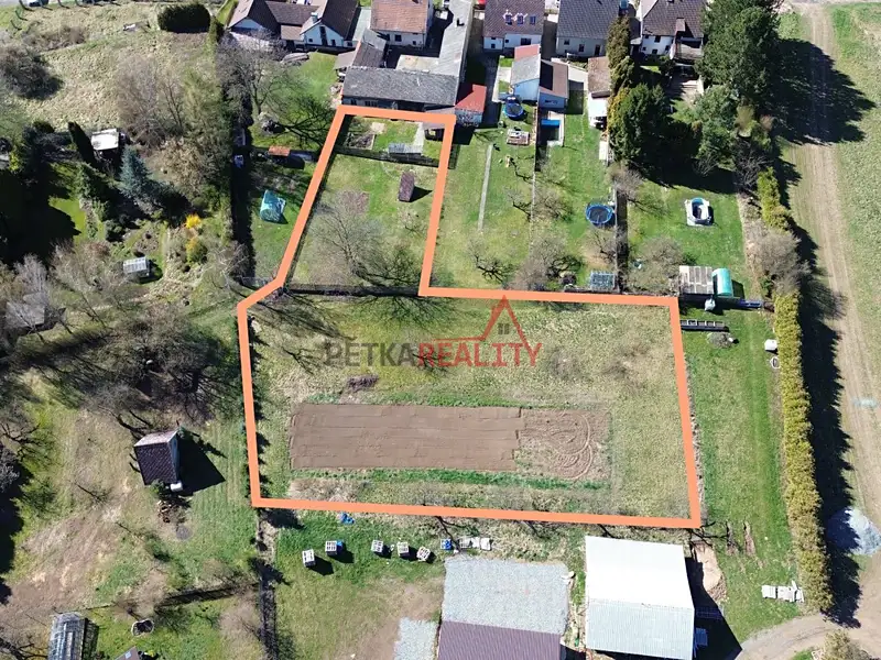 Prodej stavebního pozemku 2345 m², Žalany – náhled fotky 2