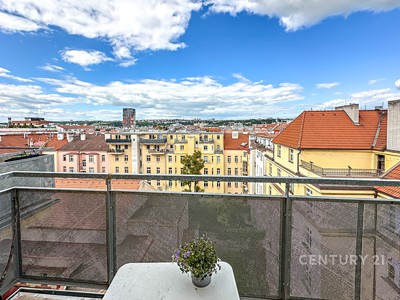 Pronájem bytu 4+kk 102 m² (Mezonet)