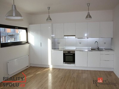 Pronájem bytu 1+kk 34 m²