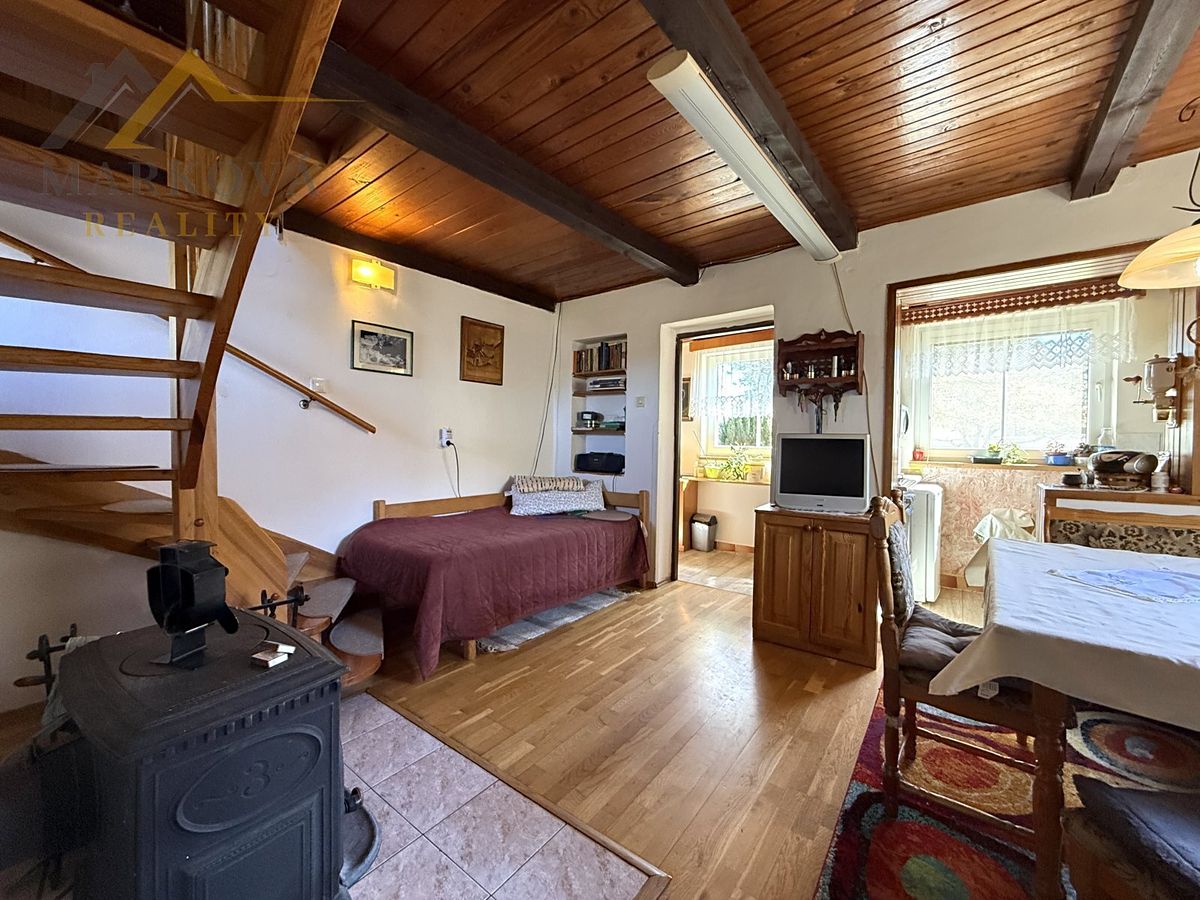 Prodej rodinného domu 104 m², pozemek 911 m² – fotografie 4
