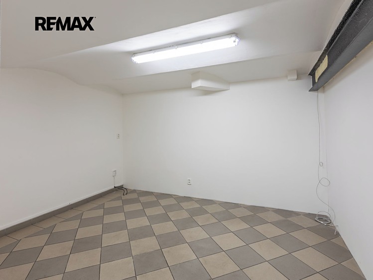 Комерційне приміщення в оренду, 70 м² (3 з 6)