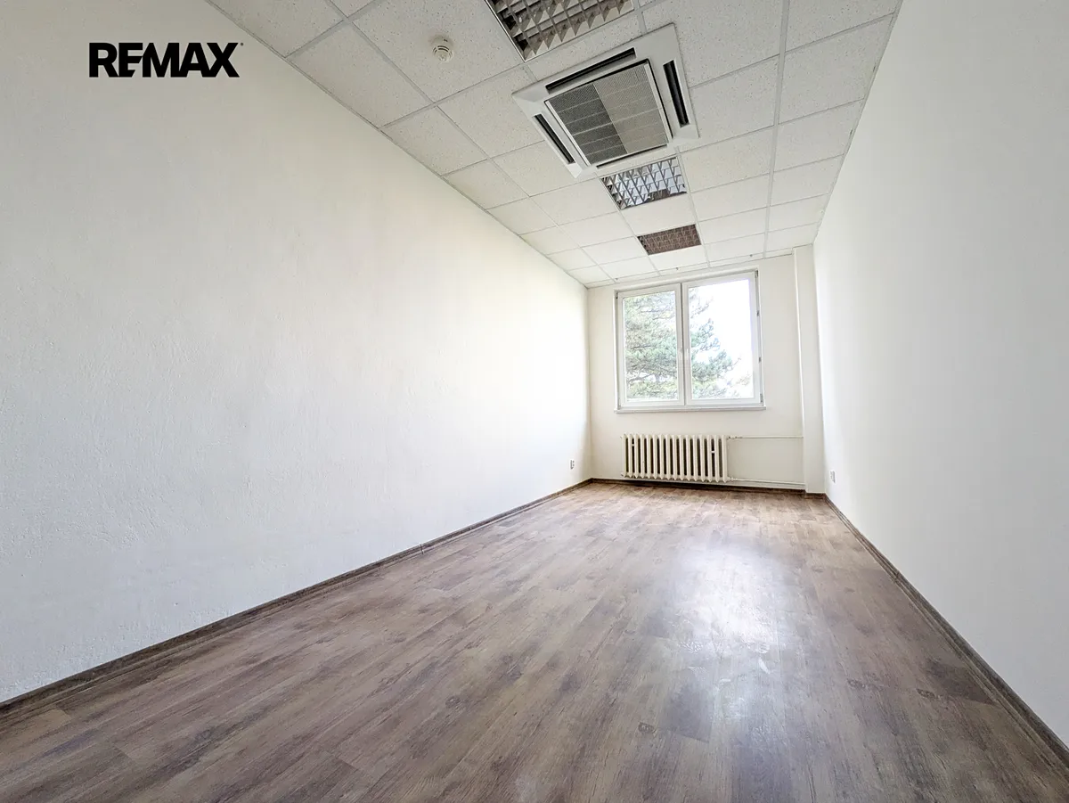 Pronájem kanceláře 36 m²