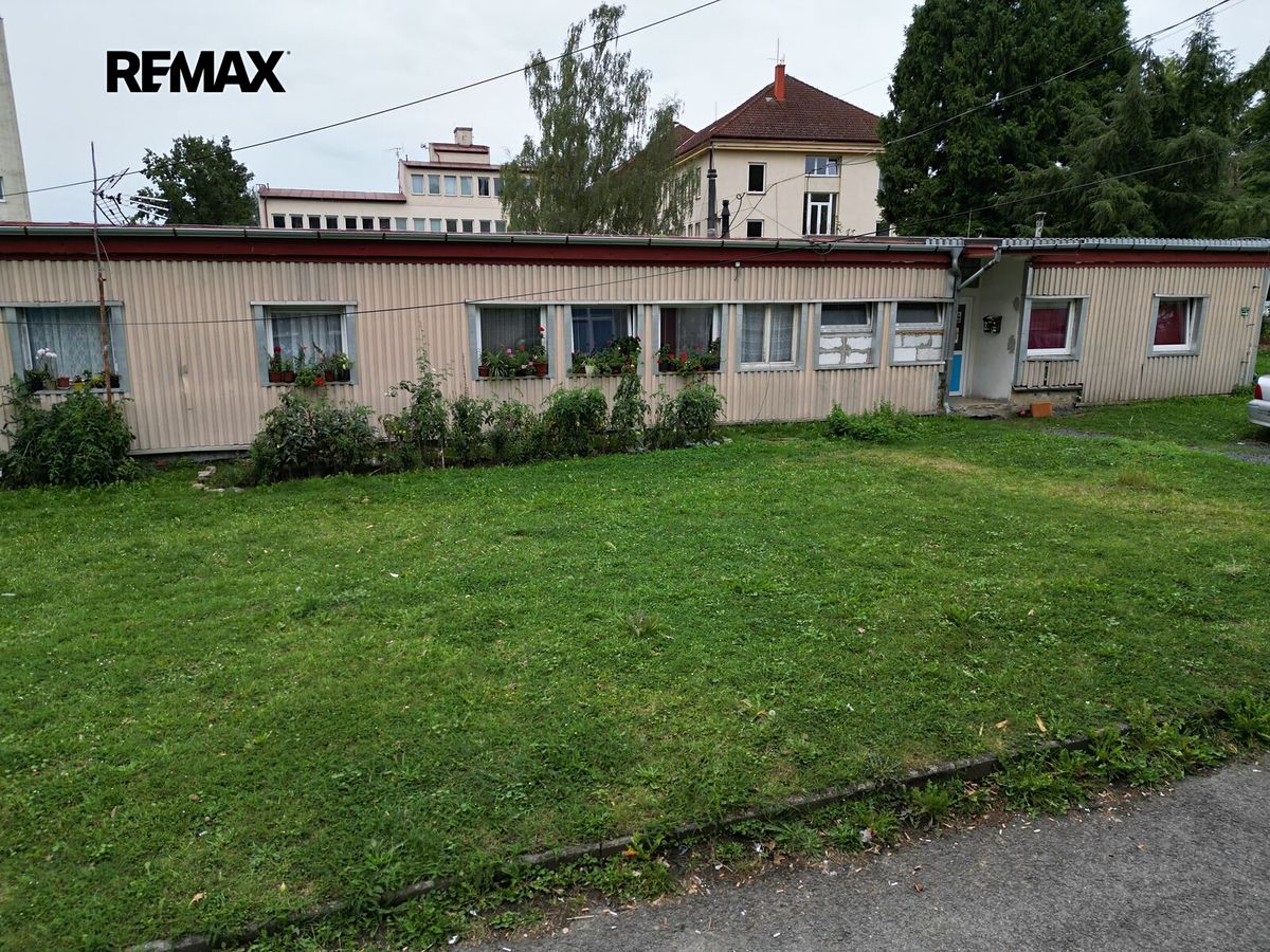 Pronájem kanceláře 542 m² – fotografie 5