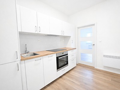 Pronájem bytu 1+1 32 m²
