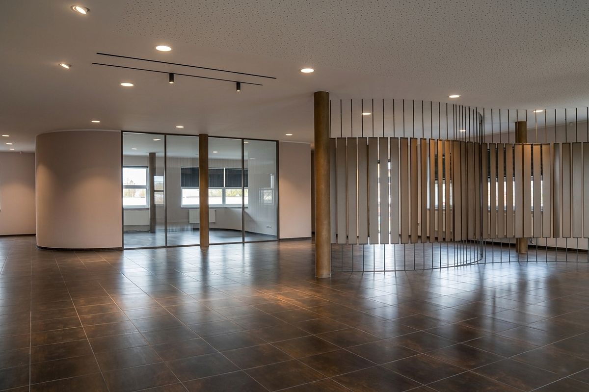 Pronájem obchodního prostoru 300 m²