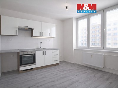 Pronájem bytu 1+1 37 m²