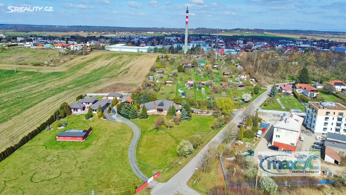 Prodej stavebního pozemku 976 m² – pohled 4
