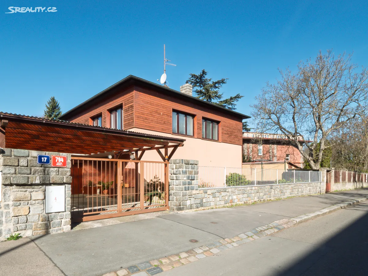 Prodej rodinného domu 180 m², pozemek 593 m², Praha