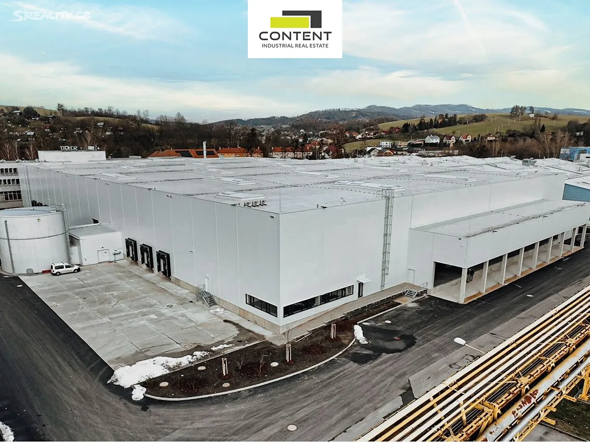 Pronájem skladového prostoru 15800 m², Valašské Meziříčí