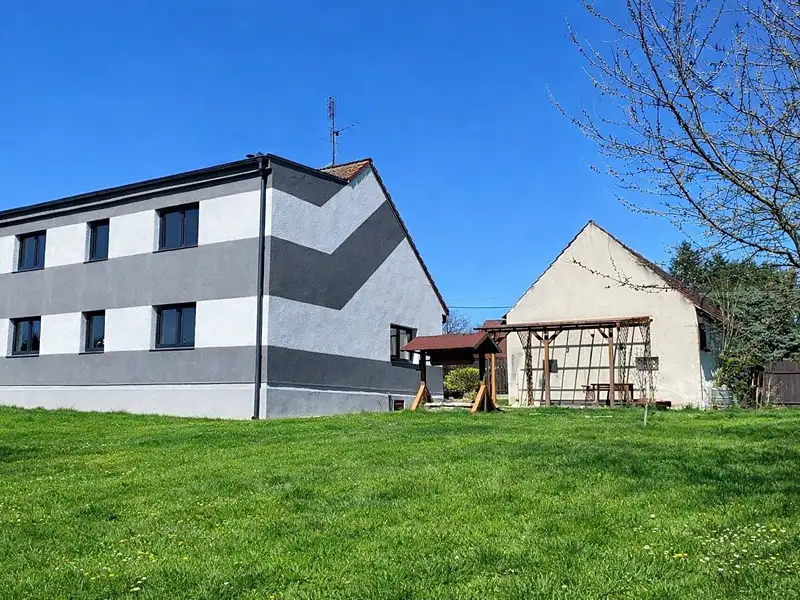 Prodej rodinného domu 300 m², pozemek 1286 m², Tábor – náhled fotky 3