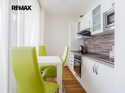 Prodej bytu 1+kk 38 m² (Jednopodlažní)