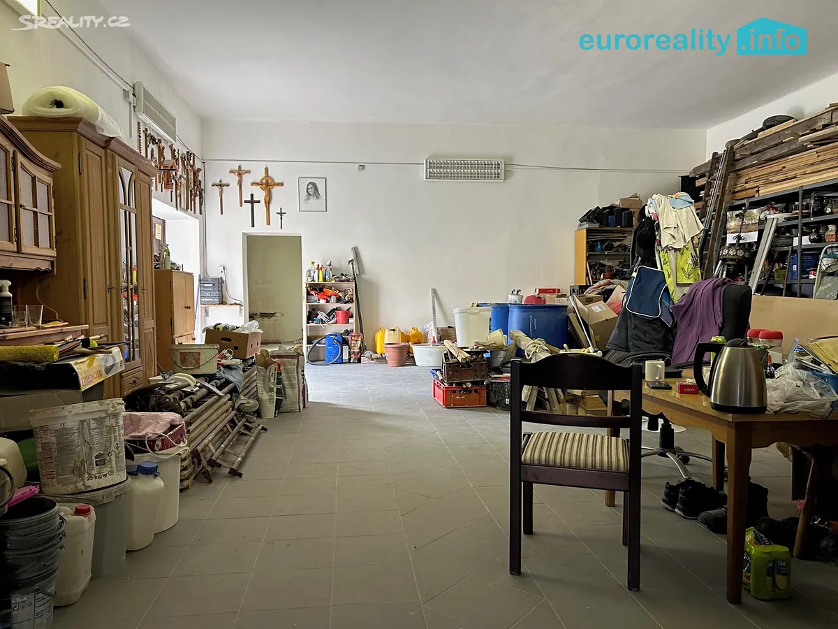Prodej skladového prostoru 300 m² – pohled 3