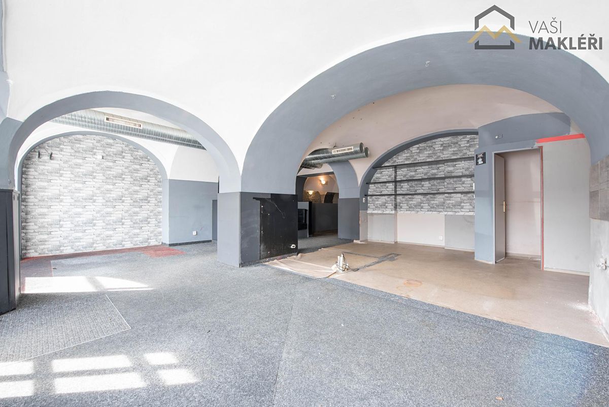 Prodej vícegeneračního domu 525 m², pozemek 604 m² – fotografie 3