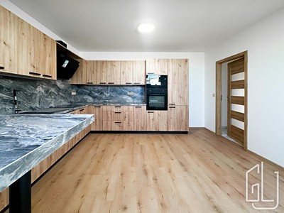 Pronájem bytu 3+1 134 m² (Podkrovní)