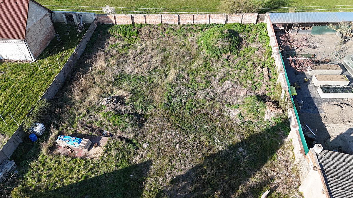 Prodej stavebního pozemku 895 m² – fotografie 4