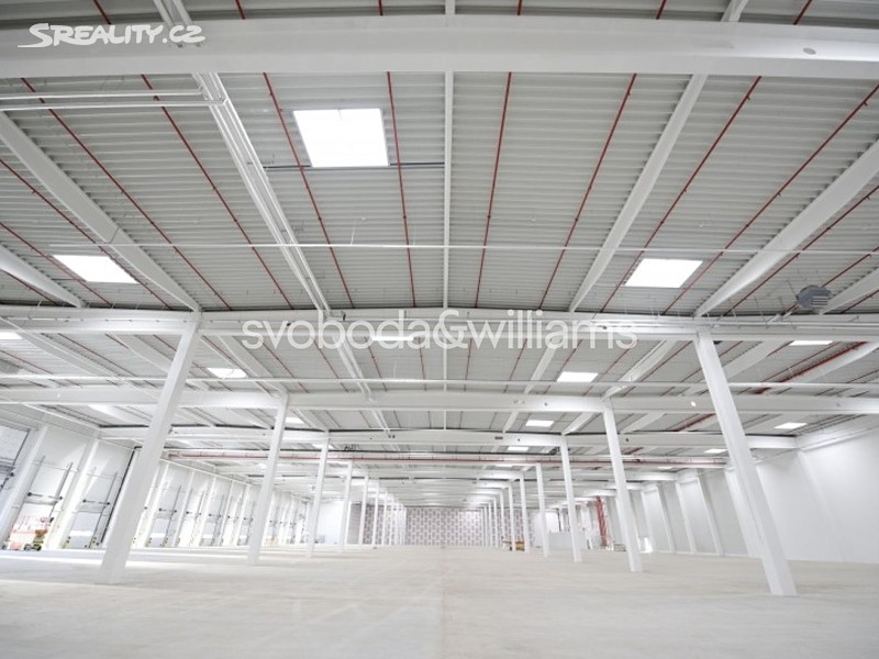 Pronájem výrobní haly, prostoru 4 476 m², Ostrava