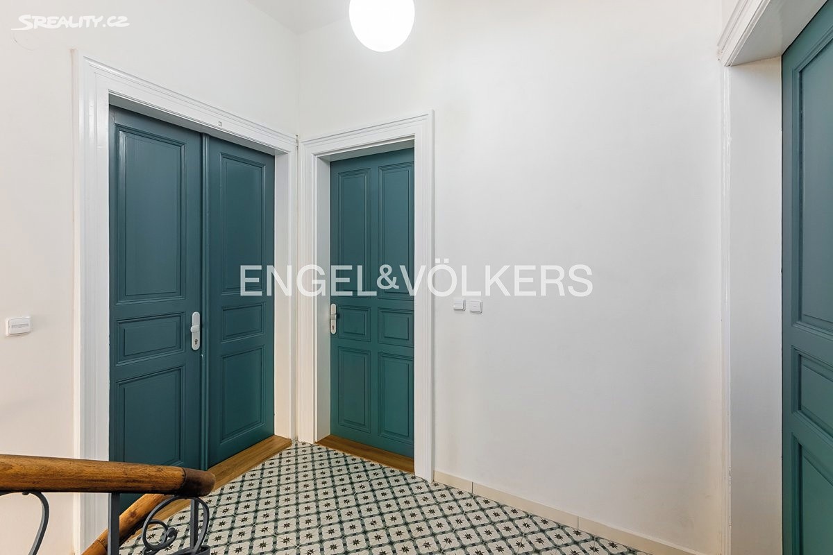 Pronájem bytu 2+kk 51 m² – další
