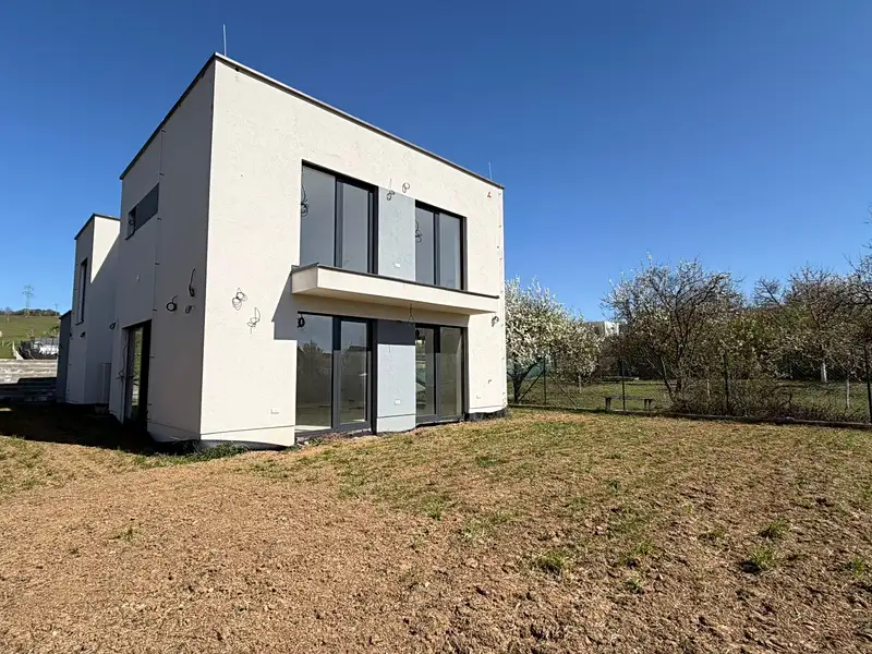 Prodej rodinného domu 202 m², pozemek 686 m², Želešice – náhled fotky 3