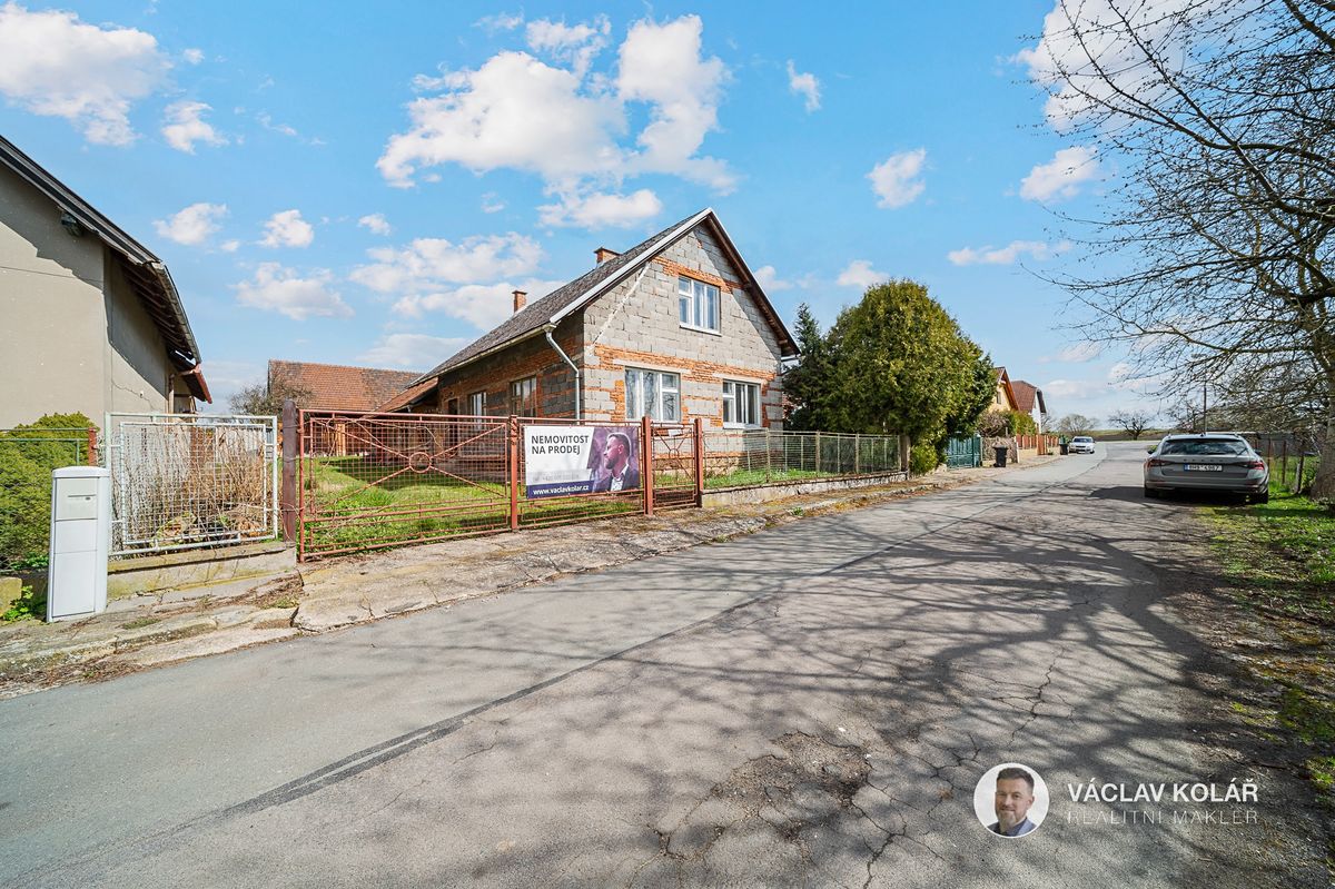 Prodej rodinného domu 96 m², pozemek 1597 m² – fotografie 2