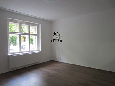 Pronájem bytu 1+kk 34 m²