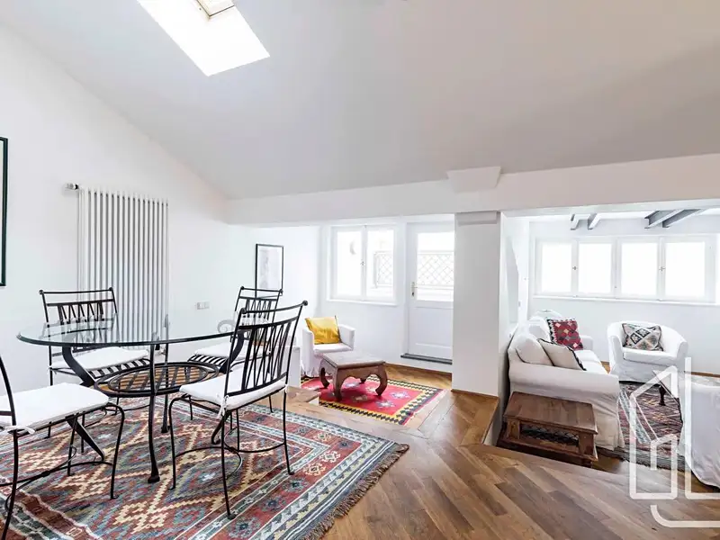 Pronájem bytu 3+kk 96 m², Praha – náhled fotky 1