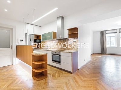 Pronájem bytu 3+kk 94 m²