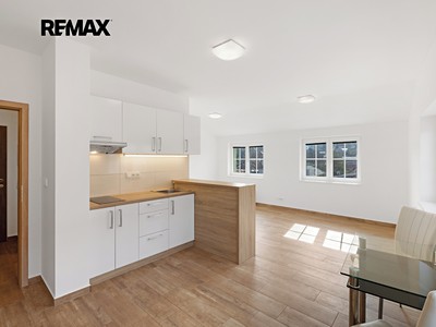 Pronájem bytu 1+kk 36 m²