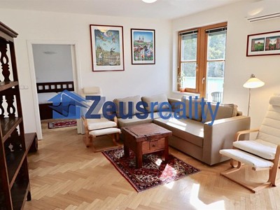 Pronájem bytu 1+1 88 m²