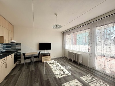 Pronájem bytu 1+kk 35 m²