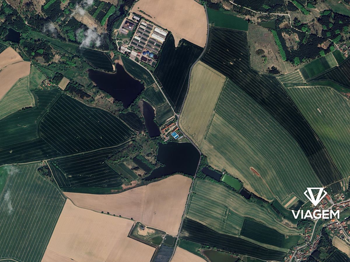 Prodej stavebního pozemku 1730 m² – fotografie 3