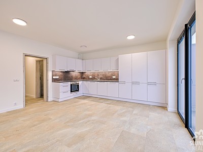 Pronájem bytu 3+kk 76 m²