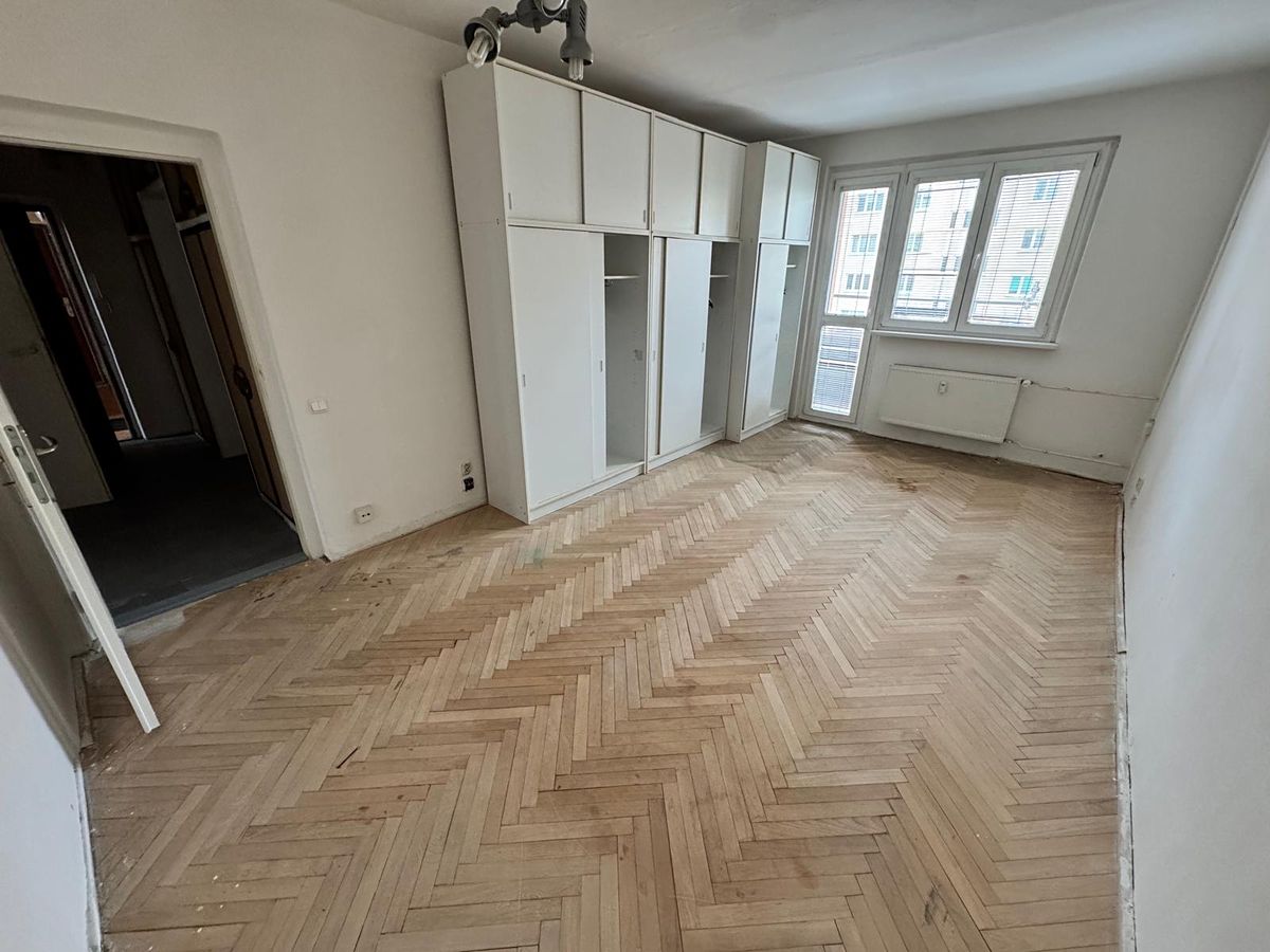 Pronájem bytu 2+1 52 m² – fotografie 3