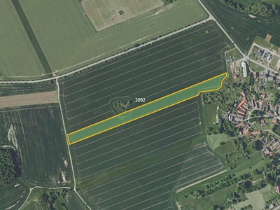 Prodej  pole 27 408 m²