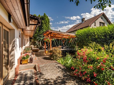 Prodej  rodinného domu 199 m², pozemek 836 m²