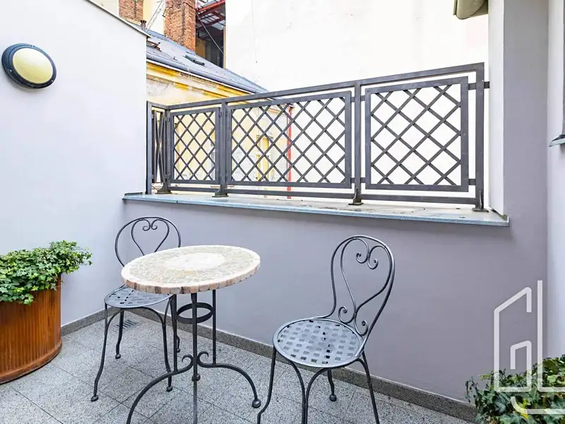 Pronájem bytu 3+kk 96 m², Praha – náhled fotky 2