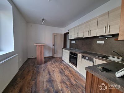 Pronájem bytu 1+1 37 m²