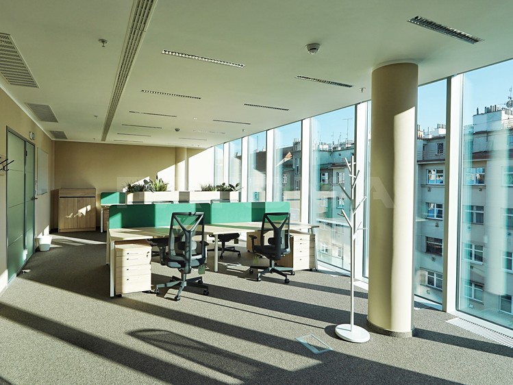 Комерційне приміщення в оренду, 152 м² (5 з 10)