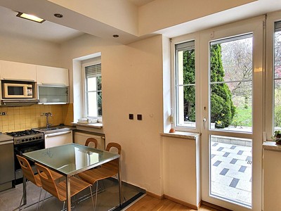 Pronájem bytu 2+kk 50 m² (Jednopodlažní)