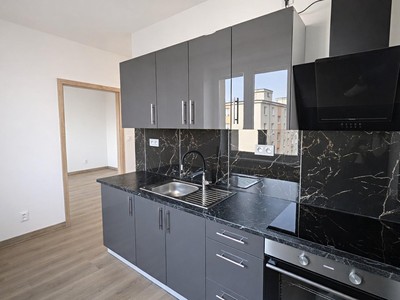 Pronájem bytu 2+1 55 m² (Jednopodlažní)