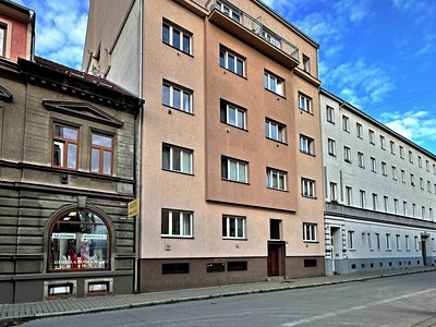 Pronájem bytu 3+kk 87 m²