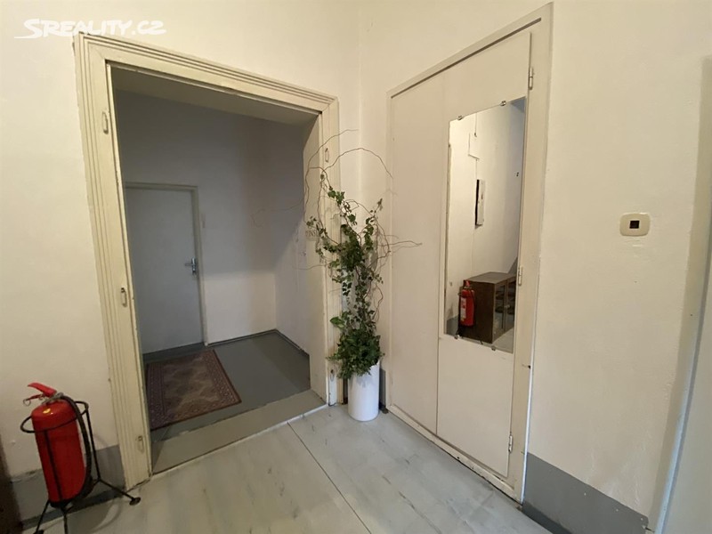 Pronájem kanceláře 67 m² – pohled 3