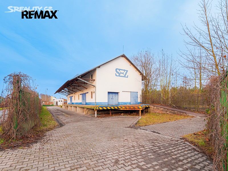 Prodej skladového prostoru 537 m², okres Hradec Králové