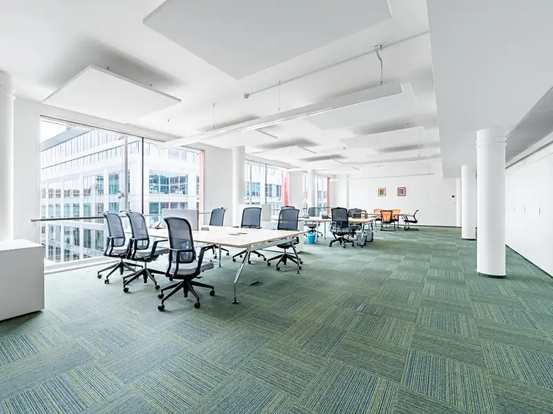 Pronájem kanceláře 545 m², Praha – náhled fotky 2