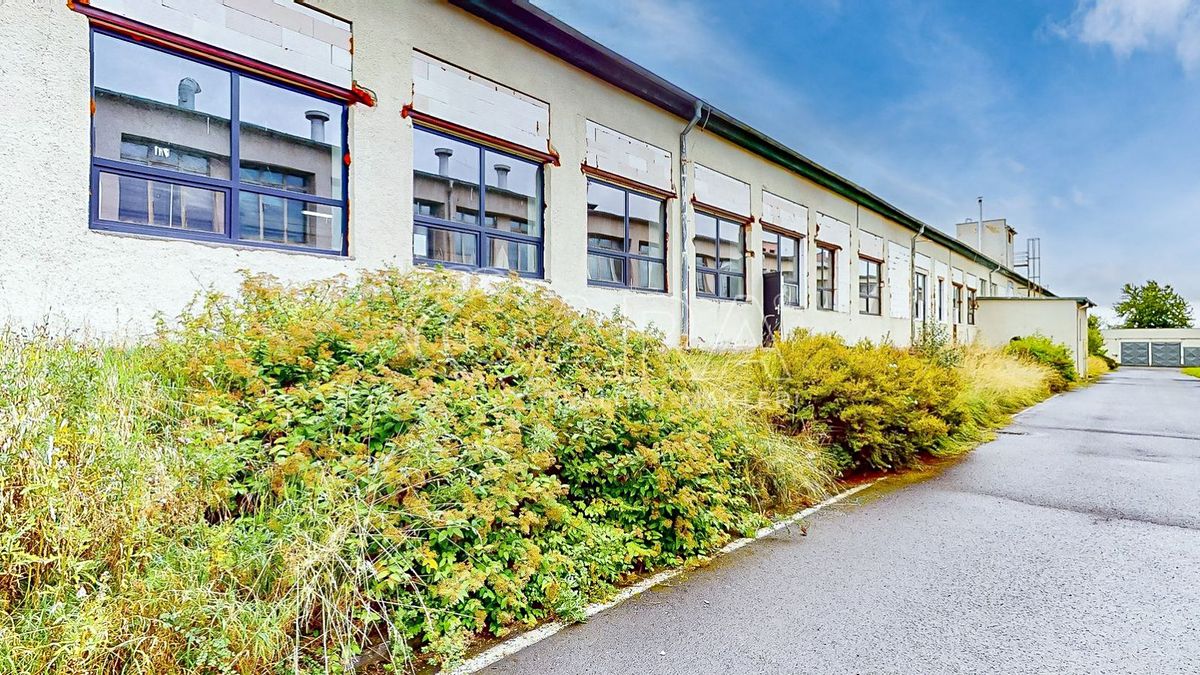 Pronájem skladového prostoru 1700 m² – fotografie 3