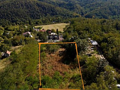 Prodej stavebního pozemku 2500 m²